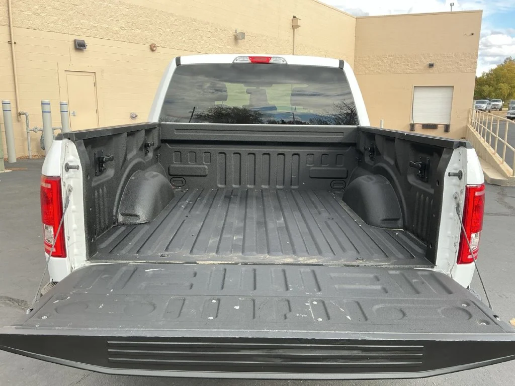 Used 2016 White Ford XLT image 28