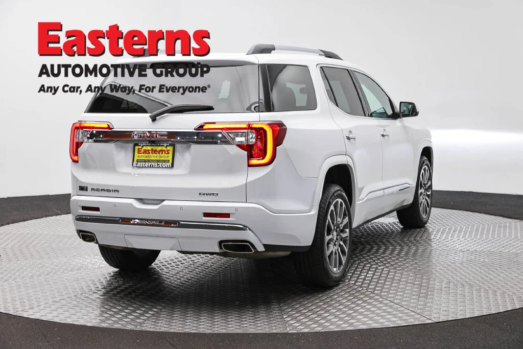 Used 2023 White GMC Denali image 6