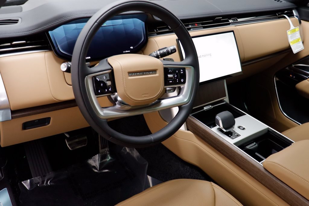 New 2026 Santorini Black LAND ROVER SE LWB 7-Seats / V8 image 7