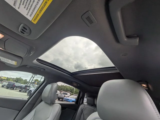 Used 2019 Gray Lincoln Reserve image 20