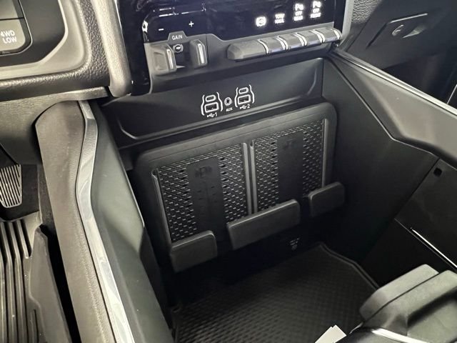 2026 RAM 3500 Laramie - Photo 23