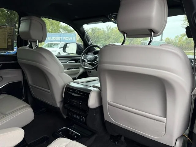 Used 2025 White Jeep Series III image 13