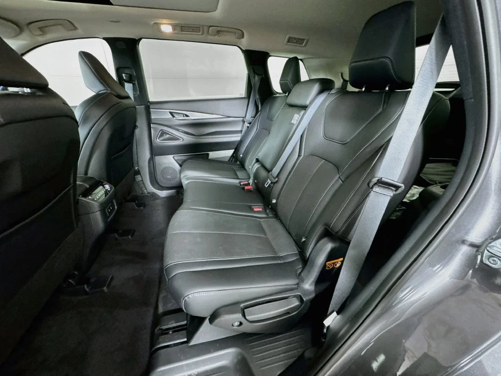 Certified Used 2027 Gray INFINITI LUXE image 33
