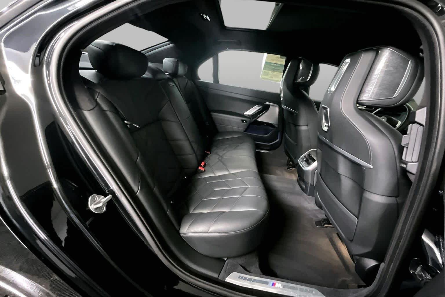 Used 2023 Black Sapphire Metallic BMW 760i xDrive image 20