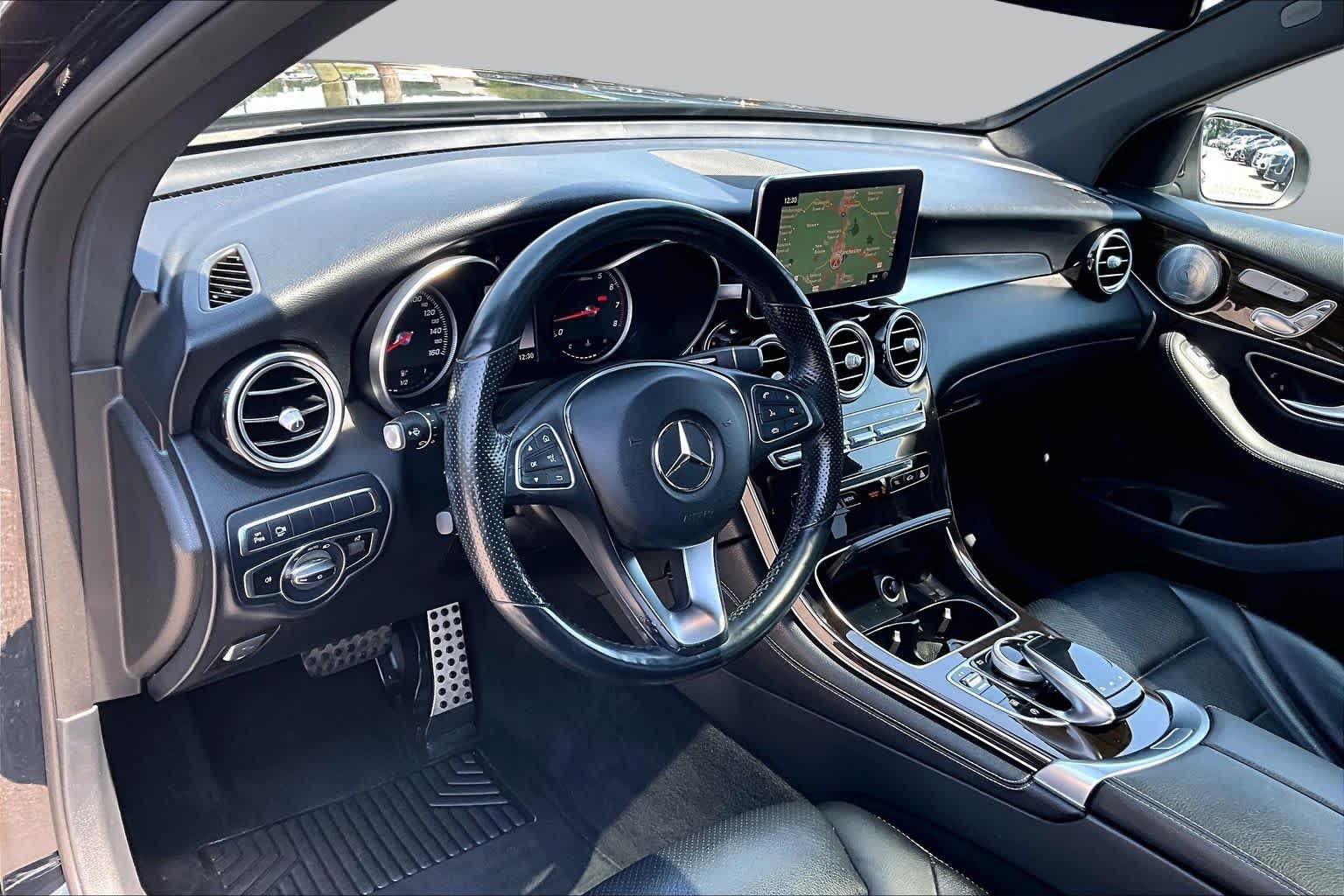 Used 2018 Black Mercedes-Benz GLC 300 image 15