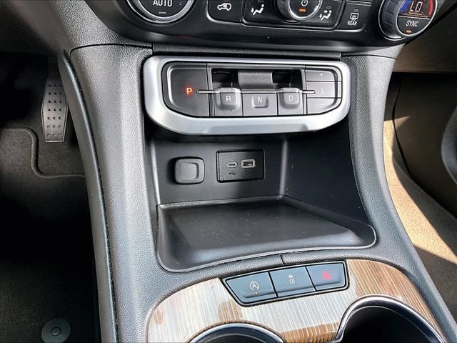 Used 2023 Volcanic Red GMC SLE image 33