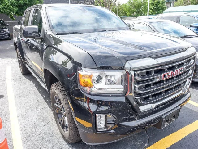 2022 GMC Canyon 4WD AT4 w/Leather