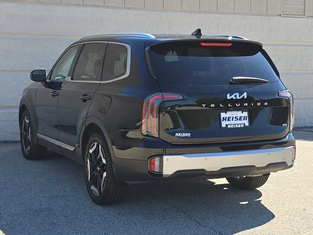 Used 2023 Ebony Black Kia EX image 11