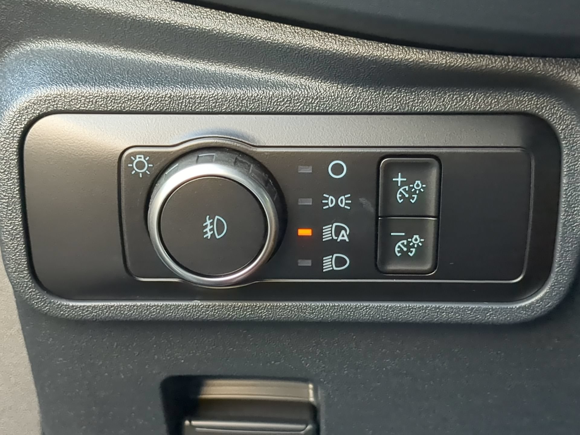 New 2026 Avalanche Gray Ford Outer Banks® image 61