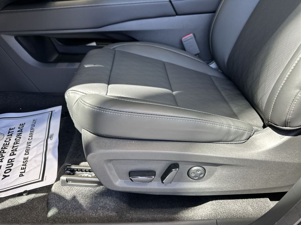 New 2026 Blue Nissan Platinum image 10