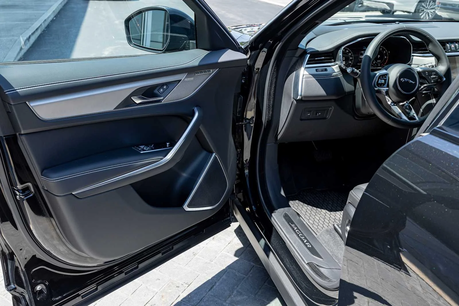 2026 Jaguar F-Pace R-Dynamic S - Photo 10