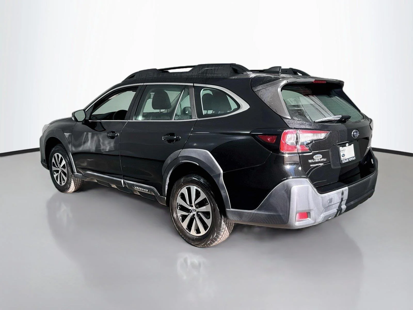 Certified Used 2024 Crystal Black Silica Subaru BASE image 7