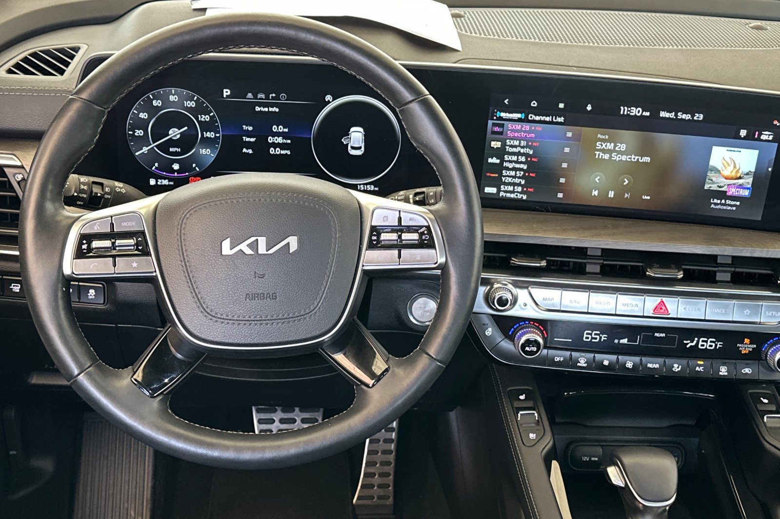 Used 2025 Gray Kia SX-Prestige X-Line image 15