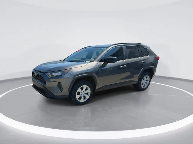 Used 2021 Gray Toyota LE image 4