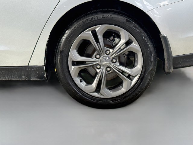 Used 2024 Solar Silver Metallic Honda EX image 33