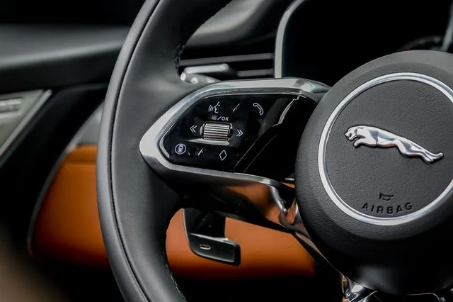 2026 Jaguar F-Pace R-Dynamic S - Photo 21