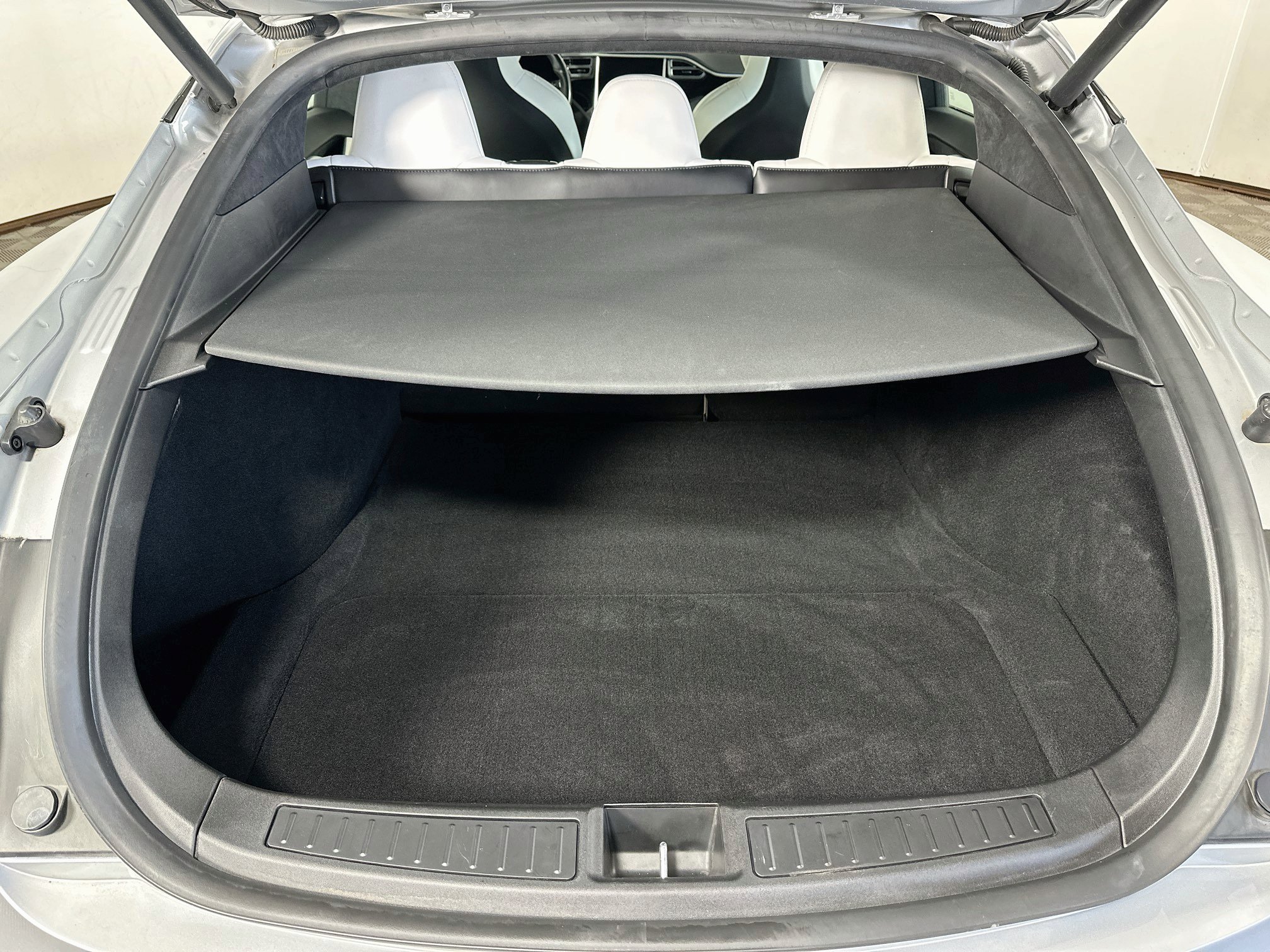 Used 2017 Silver Tesla 100D image 25