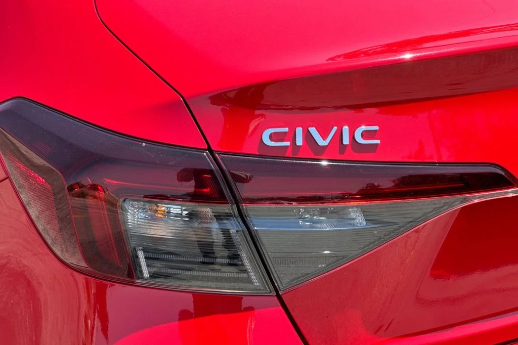 Certified Used 2025 Rallye Red Honda Sport image 33