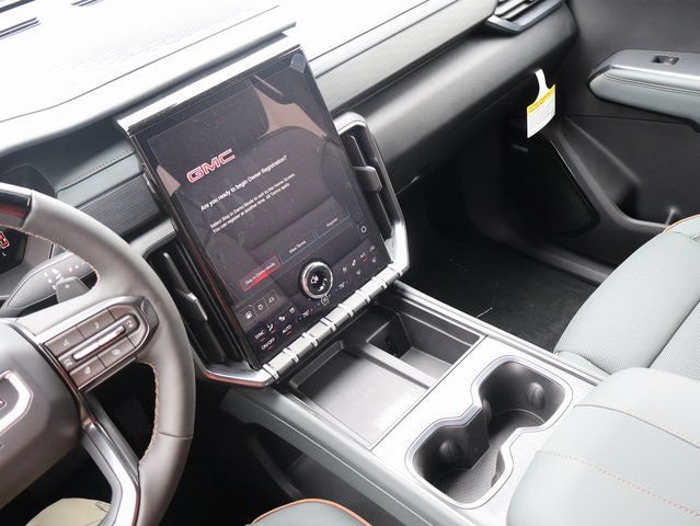 2026 GMC Acadia AT4 - Photo 23
