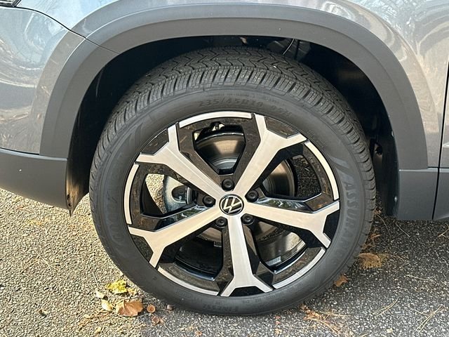 New 2026 Gray Volkswagen 1.5T SEL image 11