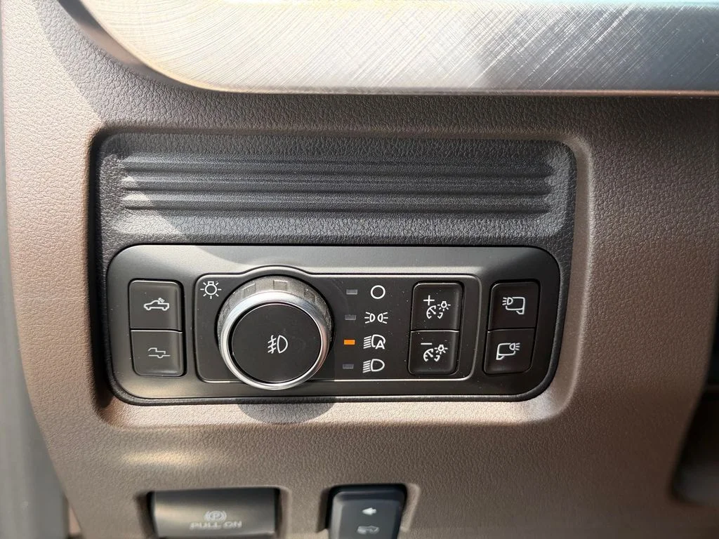 New 2026 Gray Ford King Ranch image 19