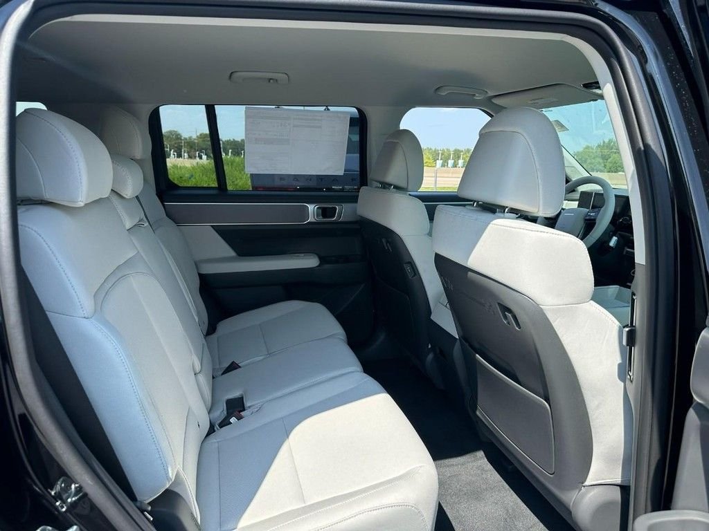 Certified Used 2026 Black Hyundai SE image 4