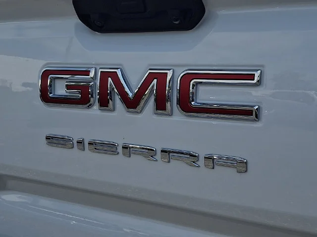 New 2026 Summit White GMC Elevation image 21