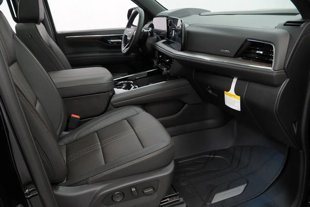 New 2026 Black Chevrolet High Country image 32