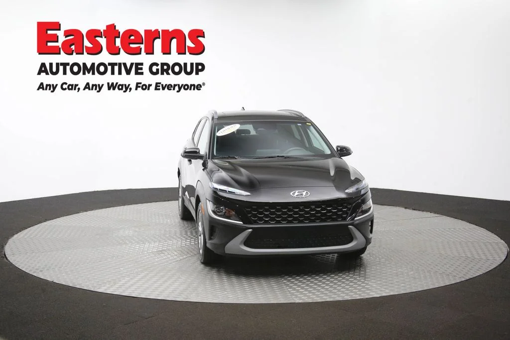 Used 2022 Black Hyundai SEL image 52