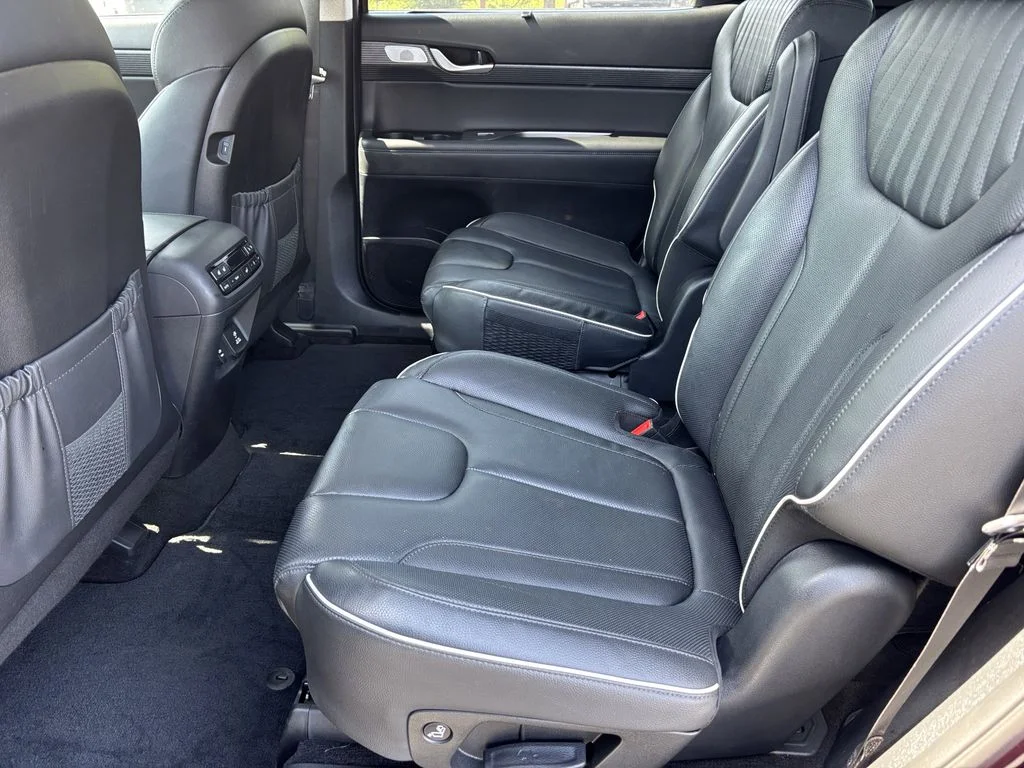 Used 2023 Red Hyundai Limited image 19