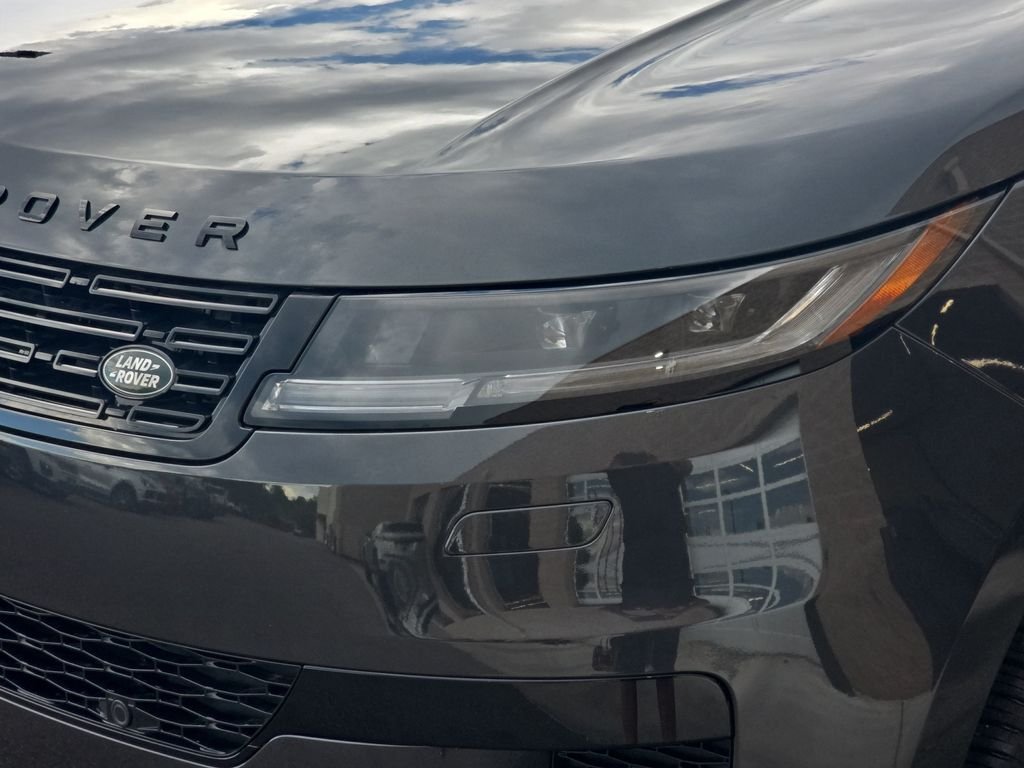 New 2026 Carpathian Grey Land Rover SE image 21