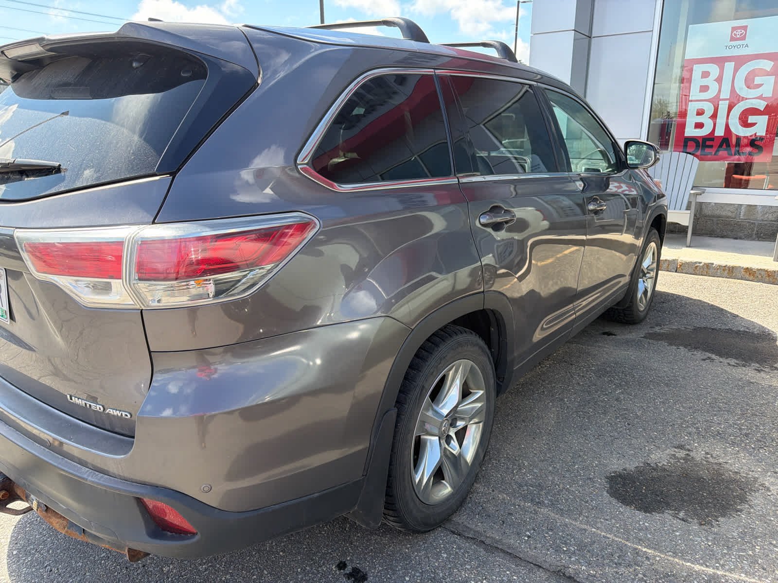 Used 2015 Predawn Gray Mica Toyota Limited image 3