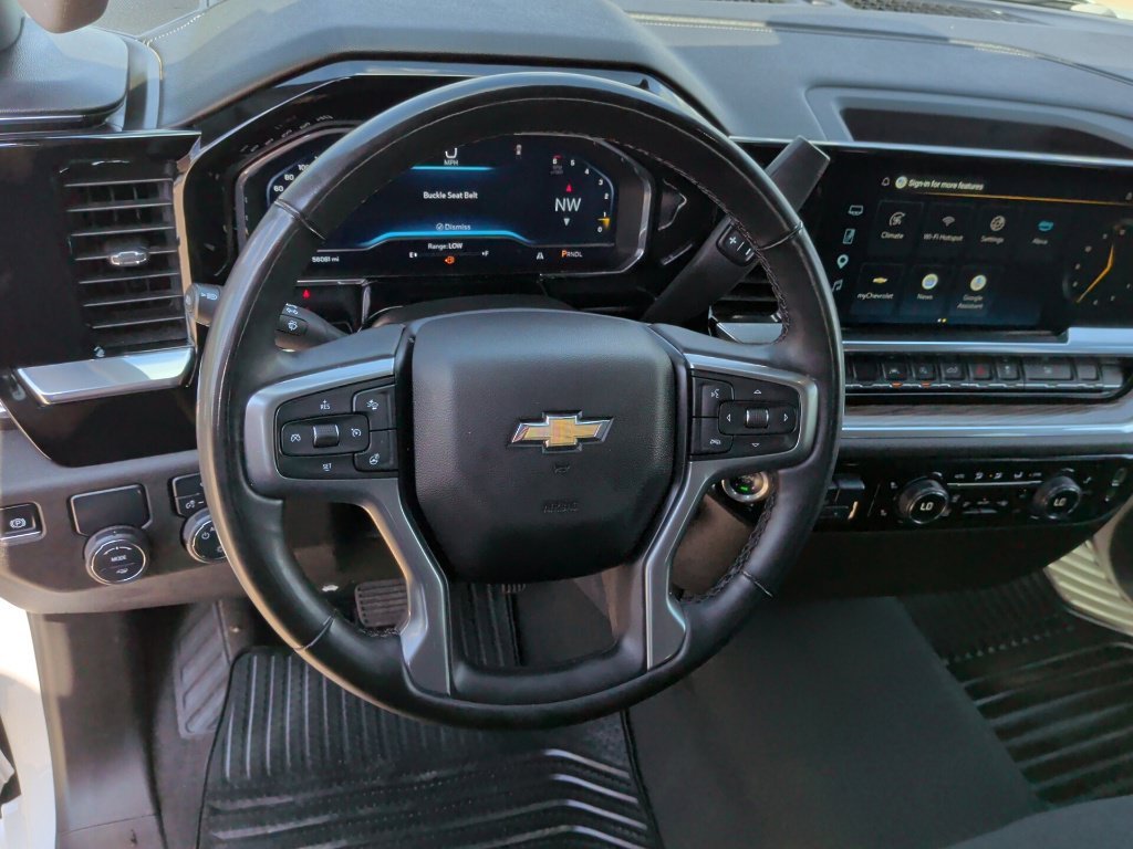 Used 2025 White Chevrolet LT image 16