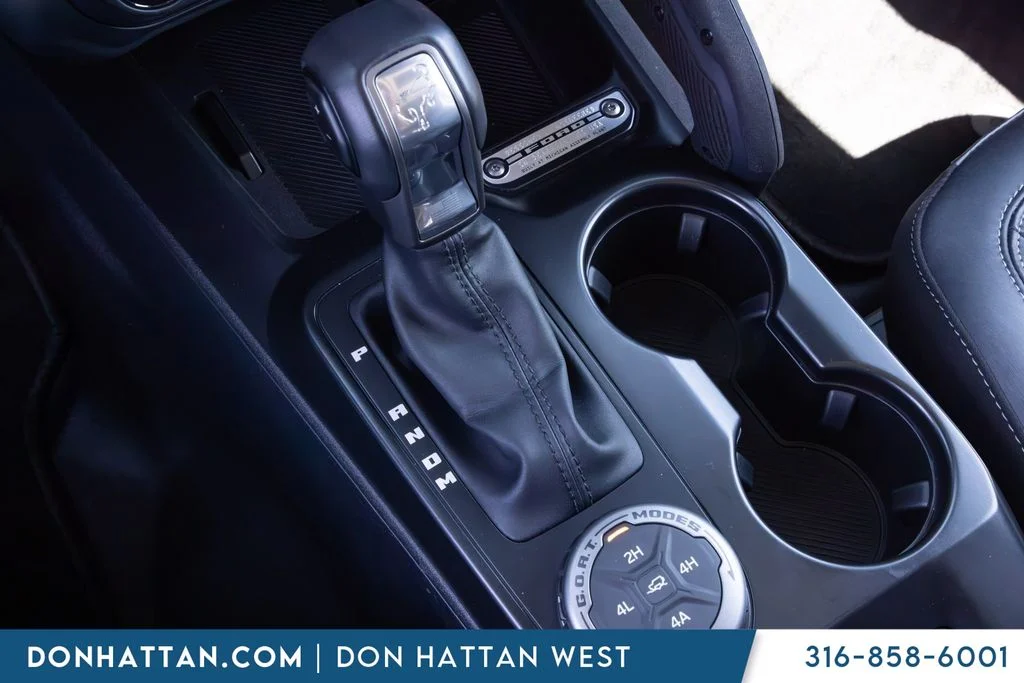 Used 2025 Blue Ford Badlands image 9
