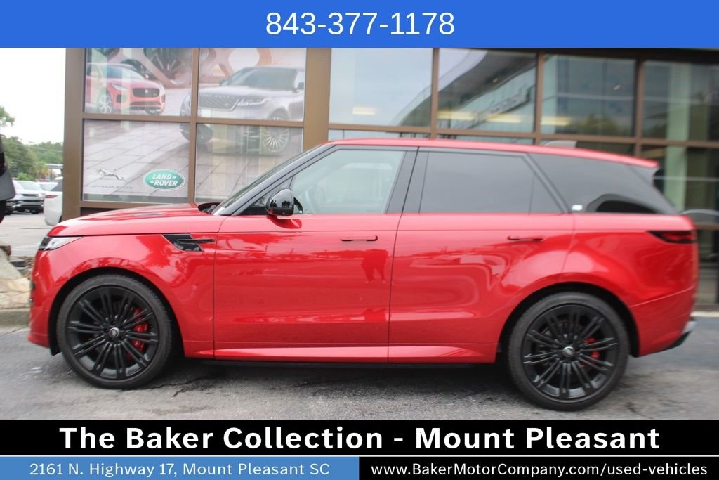 Used 2024 Red Land Rover Dynamic SE image 2