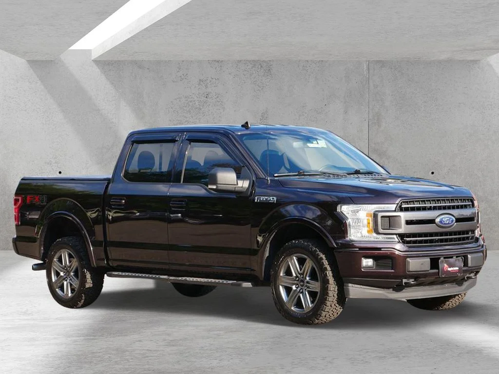 Used 2018  Ford XLT image 1