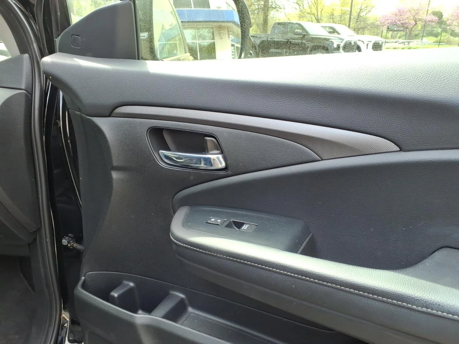 Used 2023 Crystal Black Pearl Honda RTL image 12