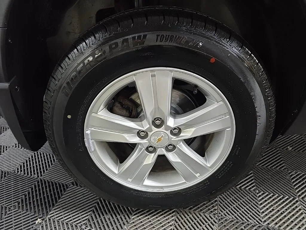Used 2021 CRIMSON METALLIC Chevrolet LT image 13
