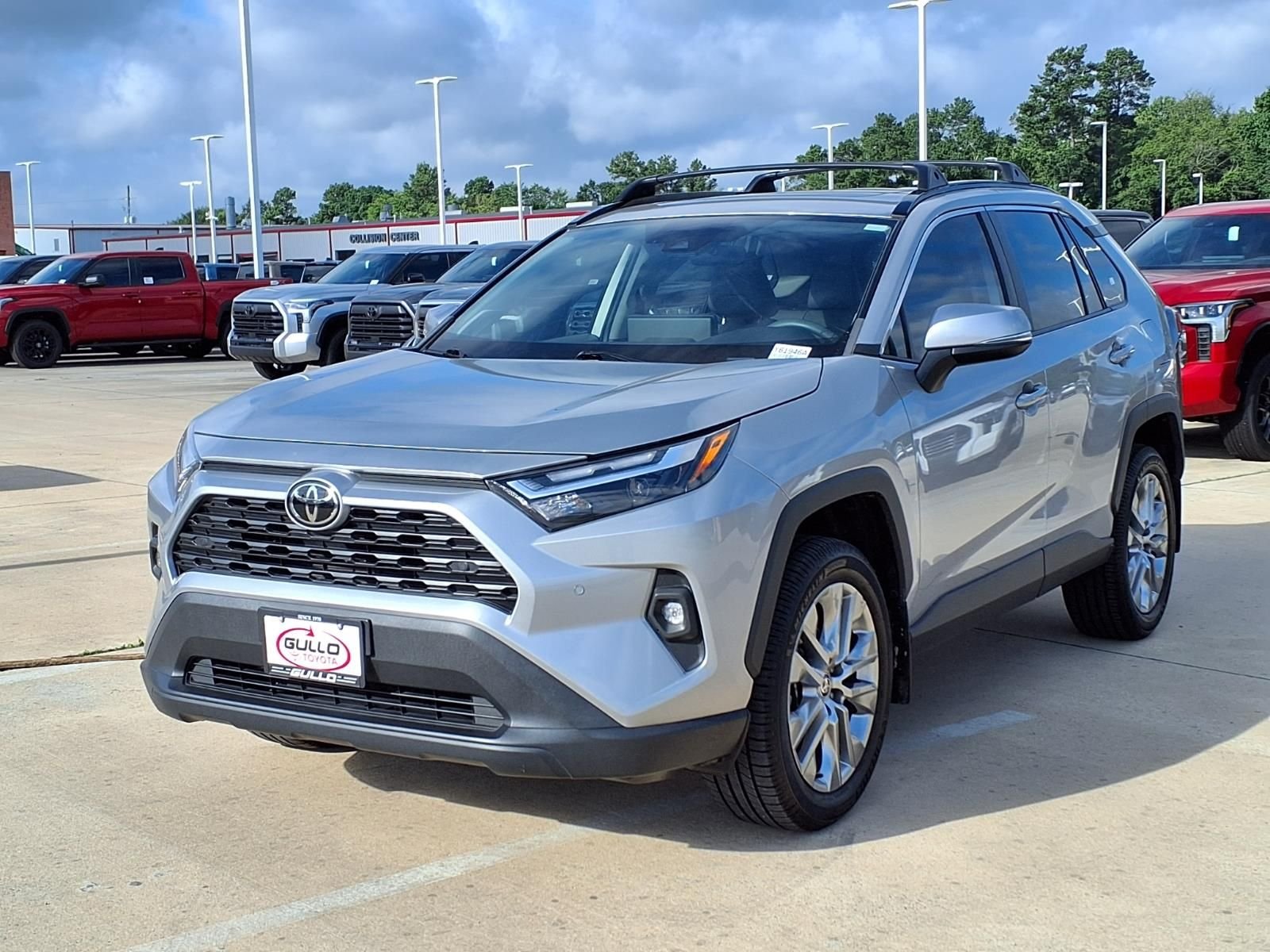 Certified Used 2023 Silver Sky Metallic Toyota XLE Premium image 3