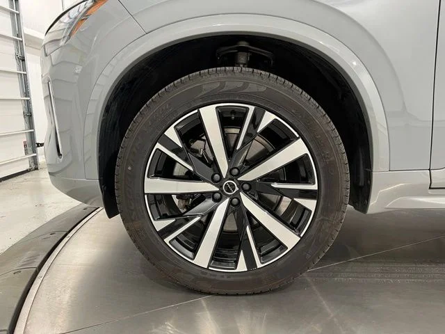 2026 Volvo XC90 Core - Photo 25