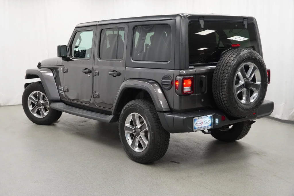 Used 2020 Gray Jeep Sahara 4x4 image 8