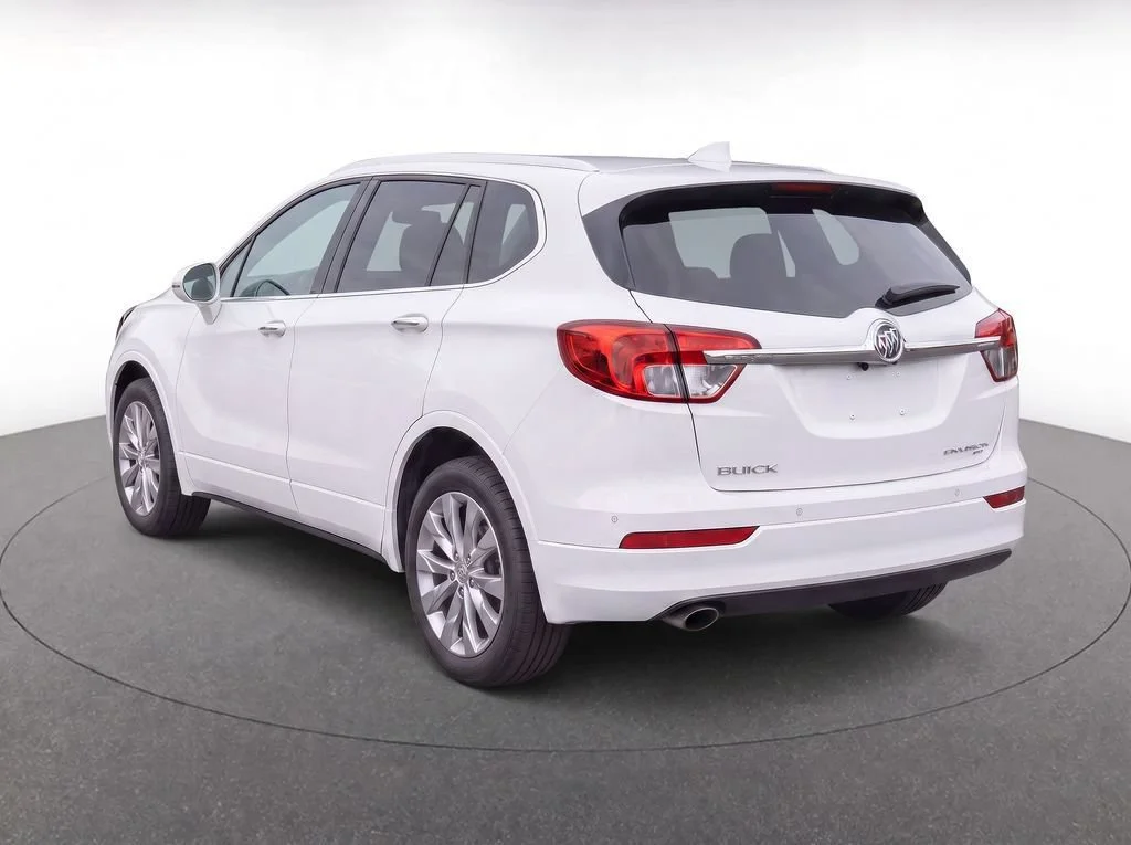 Used 2024 Summit White GMC SLT image 3