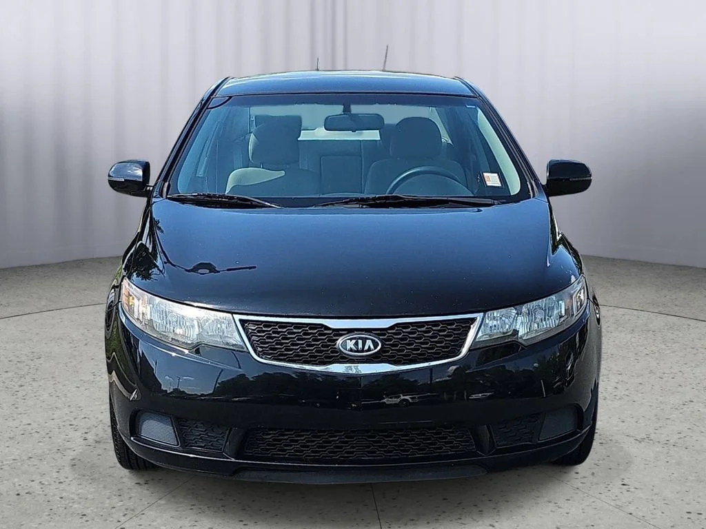 Used 2013 Black Kia EX image 8