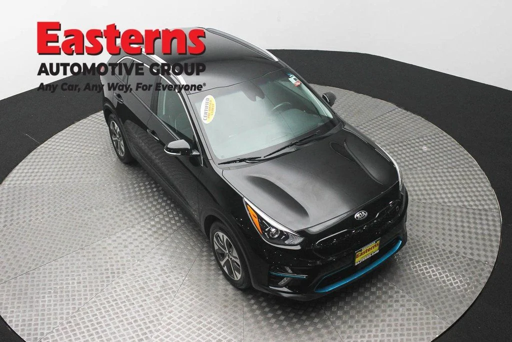 Used 2021 Black Kia EX image 3