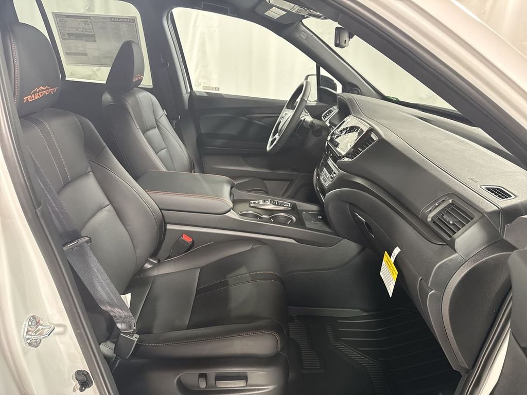 2025 Honda Ridgeline TrailSport - Photo 31