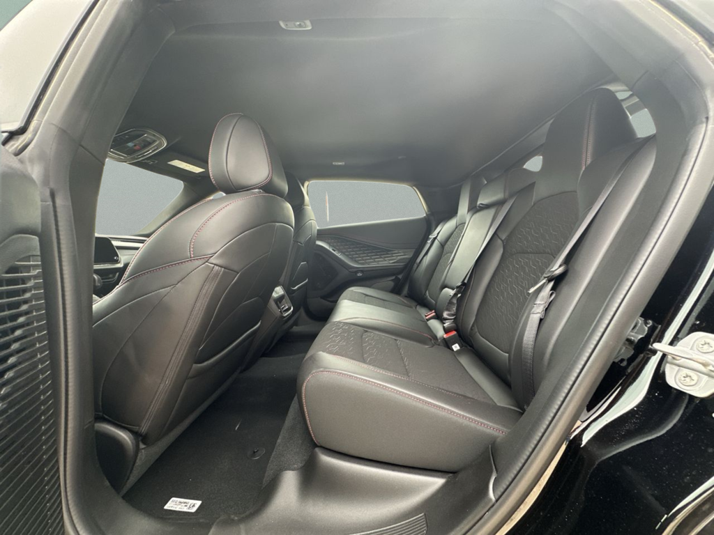 New 2026 Diamond Black Crystal Pearlcoat Dodge R/T image 25