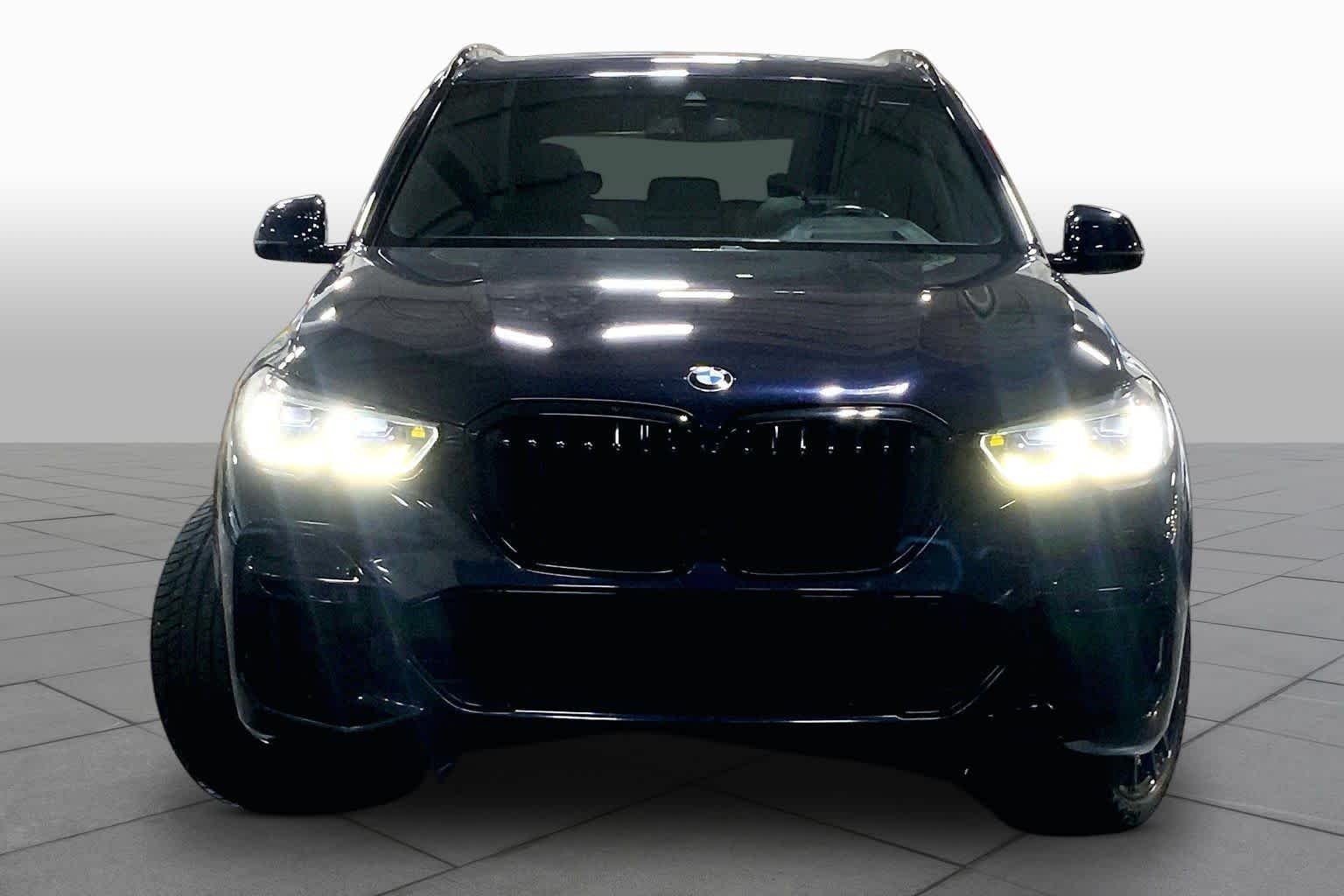 Used 2022 Carbon Black Metallic BMW M50i image 4