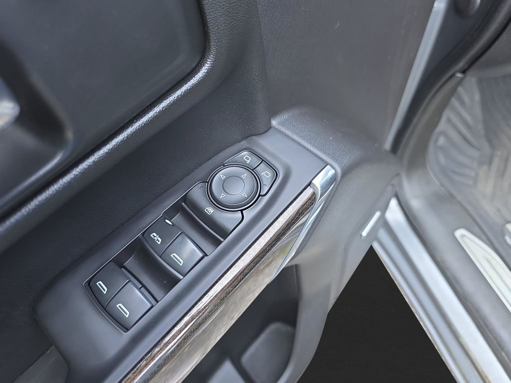 2021 Chevrolet Silverado 1500 RST - Photo 18