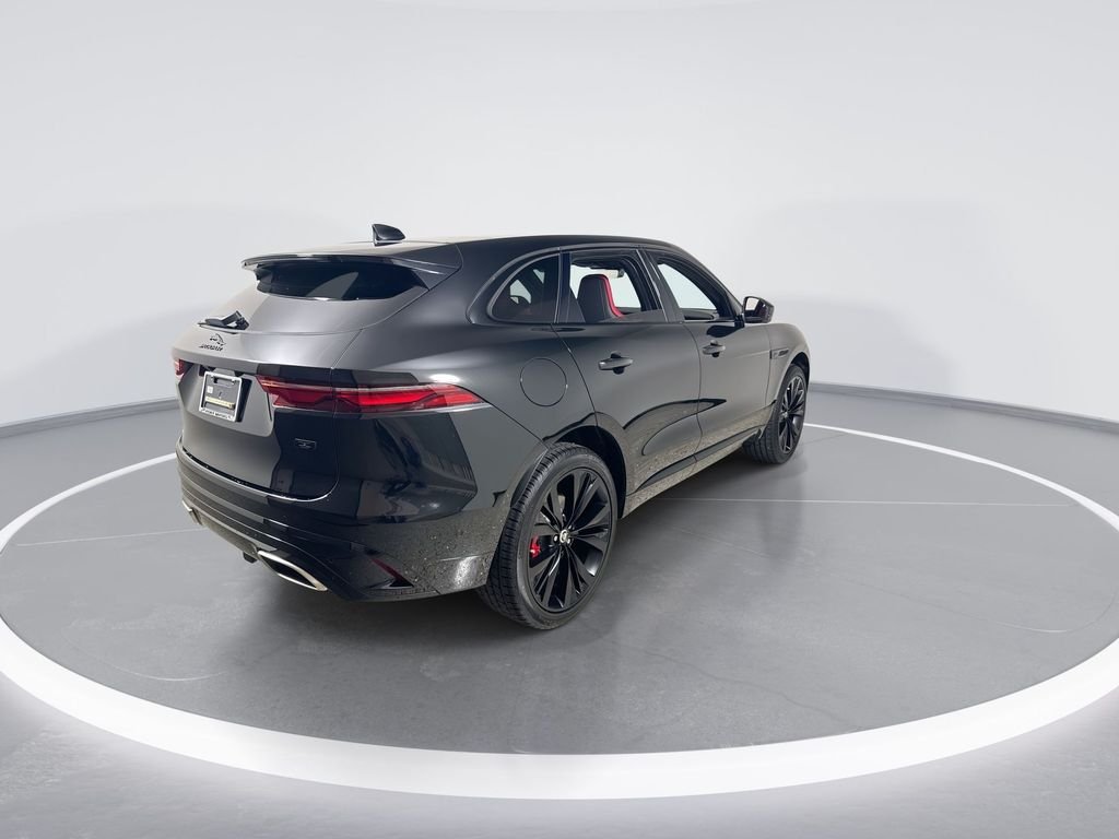 2026 Jaguar F-Pace R-Dynamic S - Photo 8