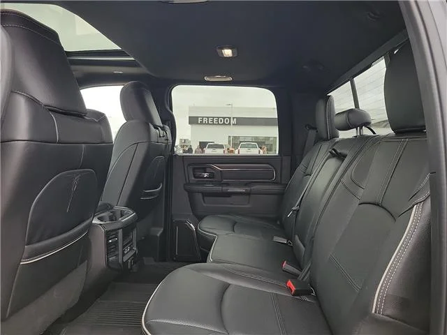 Used 2024 Diamond Black Crystal Pearlcoat RAM Limited 4x4 Crew Cab 6.3 ft. box 149.5 in. WB SRW image 10